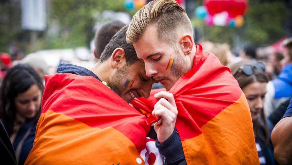 80,000 Attend Belgium Pride in Support of LGBT Rights ...