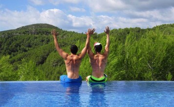 Romantic Marriage Proposal in Paris