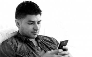 Gay Muslim Receives Hate on Grindr