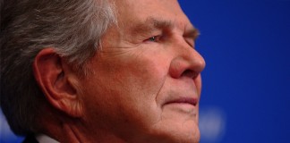 Gays Should Wear “Specially Coloured Clothes” For Identification: Pat Robertson Pat Robertson