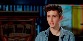 Troye Sivan Opens Up On Australia’s Marriage Equality Situation Saying it’s Appalling Troye Sivan