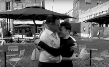 Emotional Flash Mob Marriage Proposal Caught on Camera Flash Mob