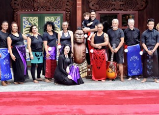 Acceptance Within the Diverse Gay Community Tiwhanawhana had a noho marae at Te Heke Mai Raro ki te Hongoeka Marae, Plimmerton Porirua, Wellington during the Hongoeka Summer Festival. Bernard (Far right) - supplied