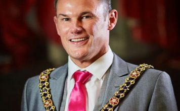Kicked From RAF For Being Gay in 1997, Now First Openly Gay Mayor of Manchester Councillor Carl Austin-Behan - Source Manchester Evening News