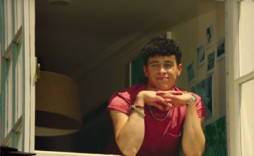 “The Thirst Is Real” – Brother and Sister Compete For Pool Boy in New Coca-Cola Ad Coca-cola ad