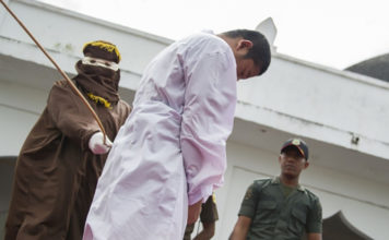 Indonesian Gay Couple To Be Caned For Having Sex gay sex crime in indonesia