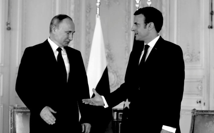 Emmanuel Macron and Putin