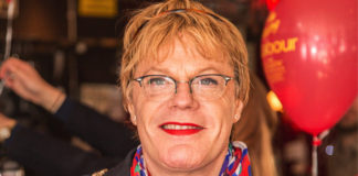 British Comedian Aims to Become the First Transgender MP in the UK Eddie Izzard