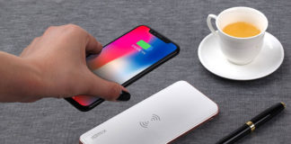 Gay Nation’s 10 Worst Situations for Your Phone to Die Phone wireless charger