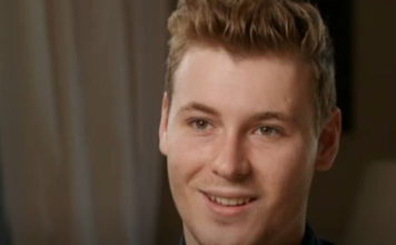 Gay Student Comes Out In Front Of Entire Sydney Catholic School To Standing Ovation Finn Stannard (730 - ABC TV)