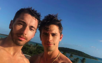 ‘Queer Eye’ Star Antoni Porowski Splits With Boyfriend Queer Eye star Antoni Porowski & Trace Lehnhoff in happier times.