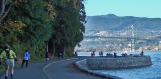 Top 5 Unique Vancouver Landmarks You Must Visit This Year Stanley Park Seawall in Vancouver