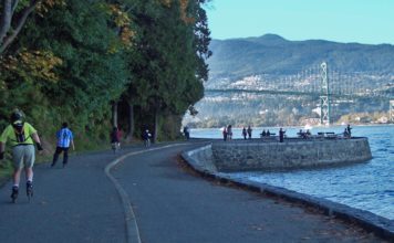 Top 5 Unique Vancouver Landmarks You Must Visit This Year Stanley Park Seawall in Vancouver