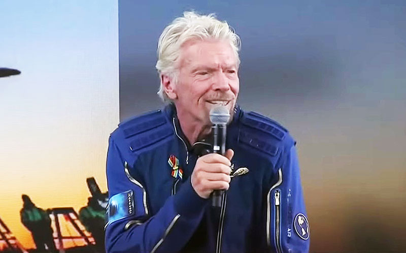 Richard Branson wears rainbow flag pin into space (Youtube)