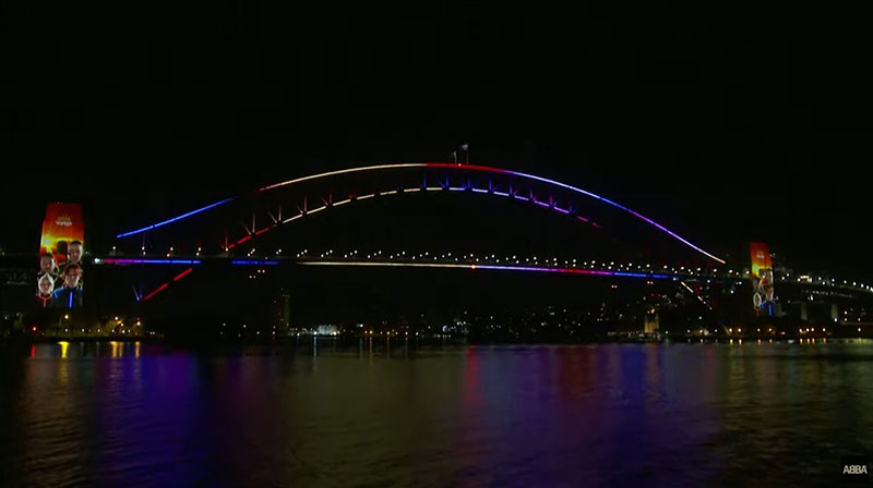 Sydney Harbour Bridge (Youtube)