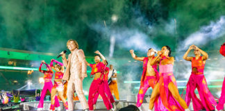 Sydney Mardi Gras Parade Shines Bright For Second Year in Stadium Darren Hayes performing at the SCG for 2022 Sydney Gay and Lesbian Mardi Gras Parade, SCG (Supplied)