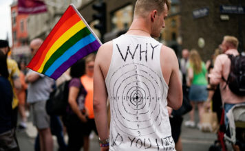 Sadness and Anger After Gay Pub Terrorist Attack in Norway Photo: Bjorn Larsson Roswell / TT