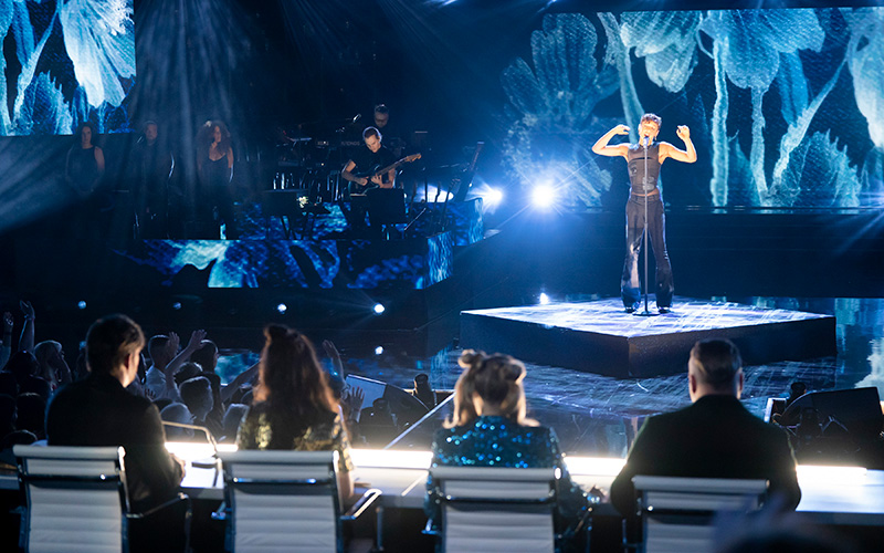 Australian Idol Top Ten contestant Harry Hayden performing in front of the judges (Supplied)