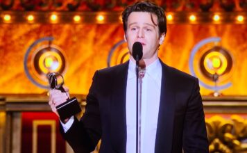 From Cornfields to Broadway Lights: Jonathan Groff Wins First Tony, Thanks ‘Spring Awakening’ for Inspiring Him to Come Out Jonathan Groff's Tony Award acceptance speech (Twitter)