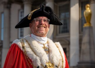 City of Leeds Appoints First Openly Gay Lord Mayor and Consort