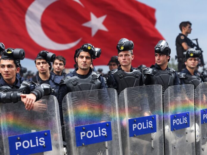 At Least 47 Detained As Turkey Intensifies Crackdown On LGBTQ+ Organisations (1)